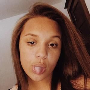 Meet your Posher, Janae